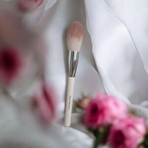 Rare Beauty Powder Brush